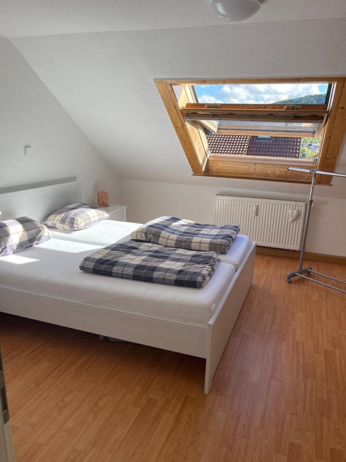 Eigene Wohnung Im Dreifamilienhaus Oberstenfeld Exterior photo